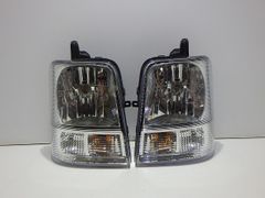 新車外し+送料込】2026年8型ハイエース純正ヘッドライト+LED変換
