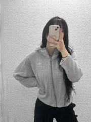 アディダス ヴィンテージ 폭닥 セミクロップド フード ジップアップ 95 C07375