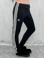 アディダス ヴィンテージ ヨーロッパ オリジナル 3本線 トラックパンツ 85 C09525