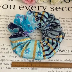 ハンドメイドシュシュ☆ブルーボーダー&花柄