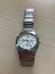 TOMMY HILFIGERのサムネイル