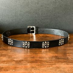 バックボーン シルバー925バックル スタッズレザーベルト - メルカリ