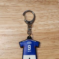 FC東京 33 俵積田晃太 ユニフォーム型キーホルダー - メルカリ