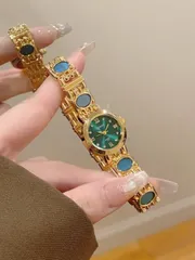 腕時計 レディース クォーツ 1個 レディース ゴールド合金 非対称デザイン ブレスレット 腕時計、ファッション アラビア数字ダイヤル、クォーツムーブメント、調整可能ストラップ、日常装飾やホリデーギフトに適していま