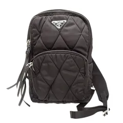 プラダ PRADA キルティング ボディバッグ 1BZ052_2BYV_F0002 ナイロン ブラック 黒 シルバー金具 メンズ レディース ユニセックス きれいめ【中古】【Aランク】