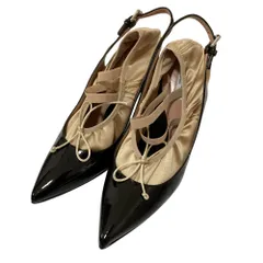 美品 MOSCHINO モスキーノ エナメル スリングバック ハイヒール ポインテッドトゥパンプス 22cm相当 ブラック レディース 古着 中古 USED