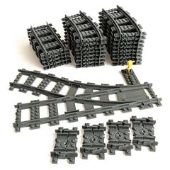 Authentic, pre-owned LEGO set: 22 track pieces + 1 point rail (with switch lever) + 4 flexible pieces. LEGO bricks. [Item number: 3260]