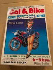 ARII Gal & Bike Miss Gina Honda CBX400f - メルカリ