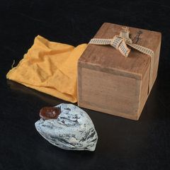 茶道具 桃山窯作 登龍門 干支香合 弥七田織部写 共布共箱 V 8323