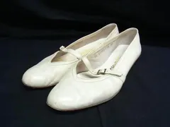 Salvatore Ferragamo フェラガモ レザー パンプス 表記サイズ6 1/2 (約23.5cm) 靴 シューズ レディース アイボリー系 DM2009