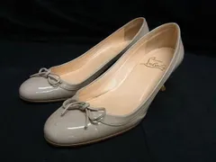 ■美品■ Christian Louboutin ルブタン パテントレザー バレエシューズ ヒール パンプス サイズ 35 (約22cm) 靴 グレージュ系 DM1837