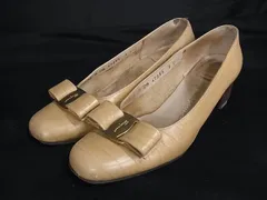 Salvatore Ferragamo フェラガモ ヴァラリボン クロコダイル型押しレザー パンプス サイズ6 (約23.5cm) 靴 ベージュ系 DM2358