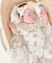 新品　mocmof　うさぎ柄サマーロンパース　70㎝　女の子　出産祝い　ギフト　お祝い　赤ちゃん　BABY　半袖　夏　ロンパース　肌着