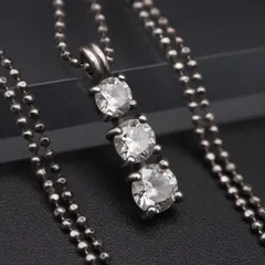Q802 ダイヤモンド風 STERLING SILVER925刻印 ペンダント ネックレス 3連 デザイン シルバー