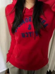 Abercrombie レッド フードTシャツ S