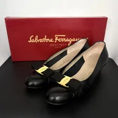 美品 サルヴァトーレフェラガモ Salvatore Ferragamo パンプス ヴァラ リボン プレーントゥ レザー 5.5 22.5cm 黒 ブラック ゴールド