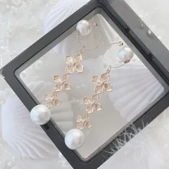 【2way】取り外し可能・3連ゴールドフラワーとコットンパールのチャーム 付きビューティーカフ・耳たぶ回しや耳輪ゴムで有名さとう式リンパケアの理論に基づいたイヤーアクセサリー