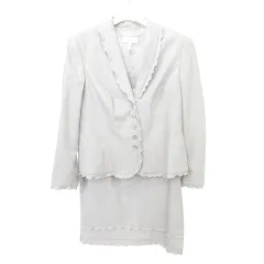 エスカーダ ESCADA 美品 スカート スーツ セットアップ フリル 無地 44 約XL 大きいサイズ 薄灰色 ライトグレーのサムネイル