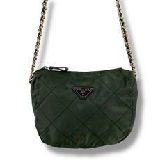本物良品□プラダ□ チェーンショルダー トライアングルロゴ クロス