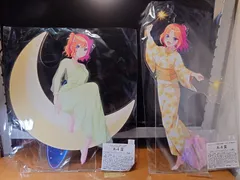 五等分の花嫁　きゃらっとくじ　メガＢＩＧアクリルスタンド　＜四葉＞　２種セット