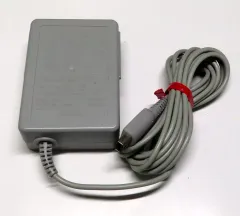 【中古】ニンテンドー3DSハード ACアダプタ [WAP-002(JPN)] (DSi・DSiLL・3DS・3DSLL・NEW3DS・NEW3DSLL用)