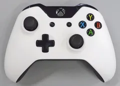 【中古】Xbox Oneハード ワイヤレスコントローラー ホワイト(Halo The Master Chief Collection同梱コントローラー)