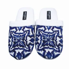 極美品 DOLCE&GABBANA CASA  ルームスリッパ シューズ メディテラネオ柄  ブルー ホワイト L メンズ 【中古】のサムネイル