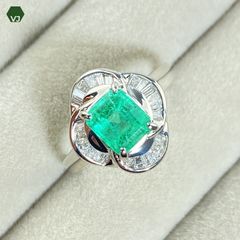 34-26】エメラルド ダイヤモンド リング 0.68ct D0.32ct - メルカリ