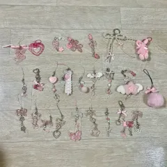 ピンクキーホルダー ビーズキーホルダー 25個 まとめ