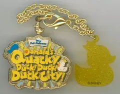 【中古】キーホルダー クワッキーダック バッグチャーム 「ディズニー・パルパルーザ ドナルドのクワッキー・ダック!ダック!ダックシティ!」 メンバー限定