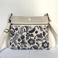 横型スマホポシェット 森の仲間たち ショルダーストラップ付き