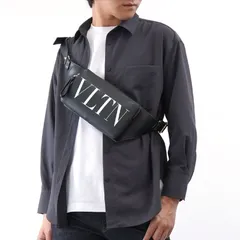 【新品 未使用】VALENTINO カーフレザー VLTN ショルダーバッグのサムネイル
