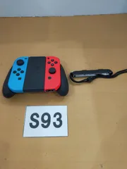 S93 Nintendo Switch Joy-Con ブルー／レッド ストラップ付き ジャンク品