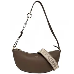 サルヴァトーレフェラガモ 2WAY レディース ガンチーニ ハンドバッグ ショルダーバッグ 肩掛け 斜め掛け Salvatore Ferragamo 781656 レザー ブラウン 茶 ゴールド金具 美品【中古品】