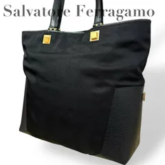 ☆★ Salvatore Ferragamo サルヴァトーレフェラガモ ★トートバッグ　大容量　A4収納可　肩掛け　ブラック　ロゴ　ゴールド金具　良品★♯2135