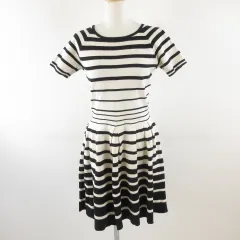 ティビ tibi ニットワンピース ミニ 半袖 ボーダー オフホワイト 白 黒 2 *T885のサムネイル