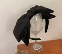 ブラック リー リボンカチューシャ (新品)