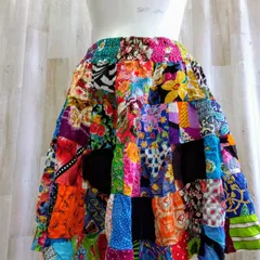 希少★ FUNKY FRUIT ファンキーフルーツ 派手カワ 総柄 パッチワークフレアスカート Ｍ~L マルチカラー