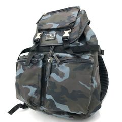 本日価格VERSACE 迷彩柄リュック 美品 レア - メルカリ