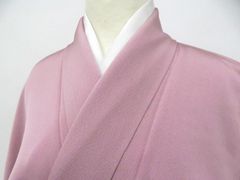 【一輝堂】色無地 地紋入り 正絹 着物 美品 身丈約155cm 裄丈64cm 26z03-1069