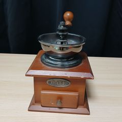 明治マイルドコーヒー、昭和レトロな空き缶。 - メルカリ