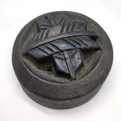 丸に違い矢 家紋 装飾瓦  置物 和風インテリア 伝統文様 ディスプレイ #1088