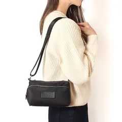 26SSモデル エムエムシックス MM6 Maison Margiela レディース ナンバリングパッチ クロスボディバッグ【ブラック】 SB5WG0025 P6416 T8013/【2026SS】l-bag