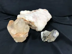 天然水晶原石（クラスター）BOX/コリント産