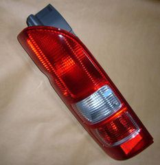 ルノー カングー KWH5F 左リアテールランプ - メルカリ