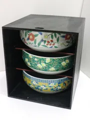 【未使用品】有田焼　吾山窯　絵変り　深鉢　3客
