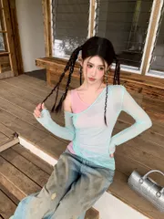 2026春 ギャル系 レイヤード風 長袖Tシャツ オフショルダー 細見え スリムフィット レディース トップス