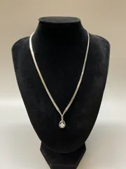 SN1361 ダイヤモンド？ ジルコニア？ クリスタル？ シルバーカラー 喜平チェーン V字型 ドロップ ドロップ型 涙型 雫型 アンティーク ネックレス 首周り約42.5cm