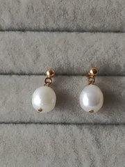 NO379 淡水ホワイトパールスタッドピアス　8mm　ステンレス