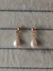 NO380　淡水ピンクパールスタッドピアス　ステンレス6mm